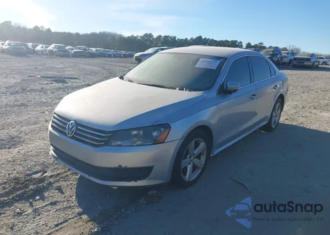 2013 Volkswagen Passat 2.5L Se из США, поврежденный, VIN 1VWBH7A33DC105605